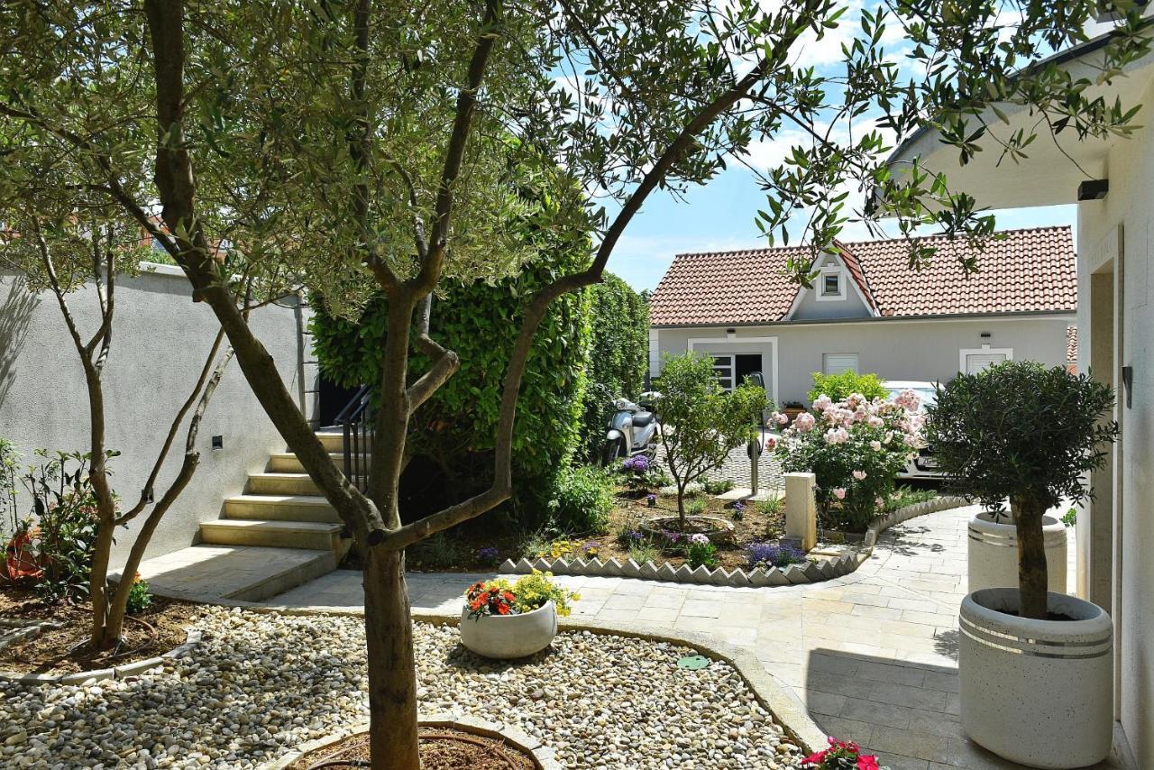 Villa Manda Zadar Luxury Apartments Εξωτερικό φωτογραφία